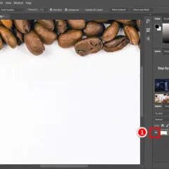 Zrzut ekranu z Photoshopa pokazujący ziarna kawy na białym tle i zaznaczone narzędzia do zaznaczania.