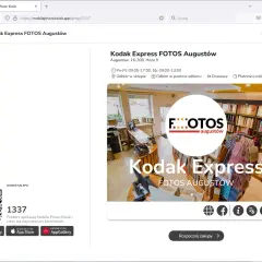 Wnętrze sklepu Kodak Express FOTOS Augustów z półkami pełnymi albumów i akcesoriów fotograficznych.