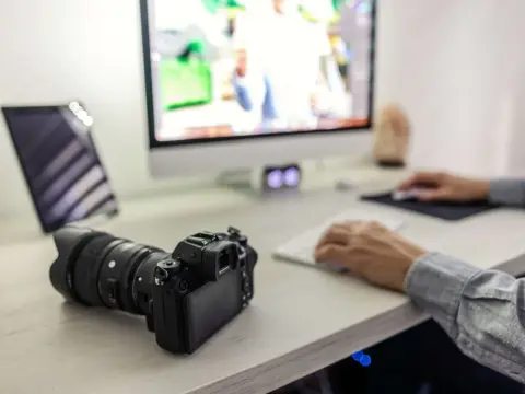Jak zgrać zdjęcia z aparatu Sony na komputer? 3 proste metody