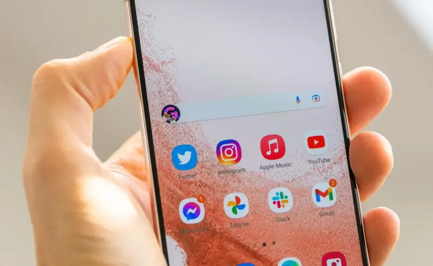 Samsung S22: Jak ustawić aparat, by robić lepsze zdjęcia?