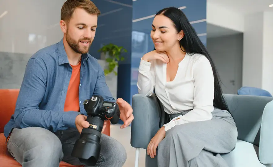 Czym zajmuje się fotograf? Poznaj kulisy zawodu i specjalizacje